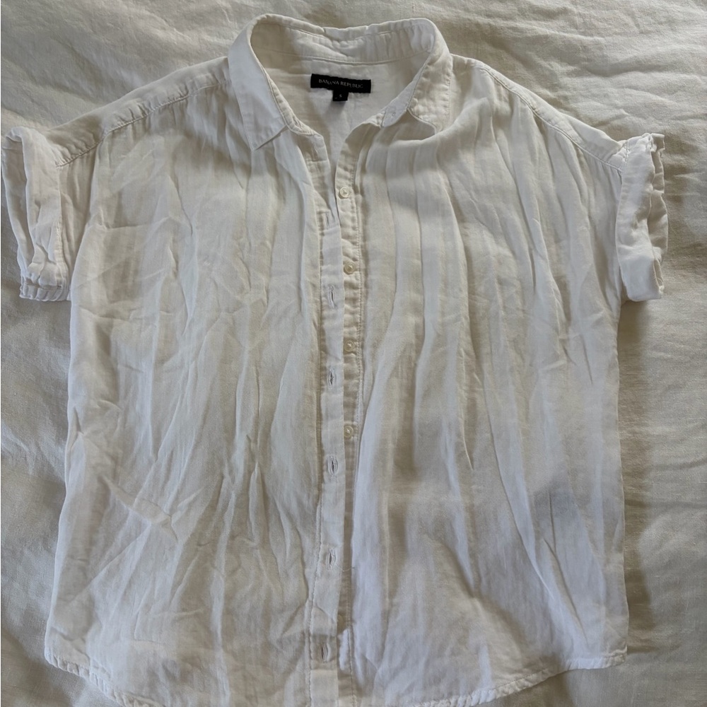 100% Cotton Banana Republic White Button-Up Shirt